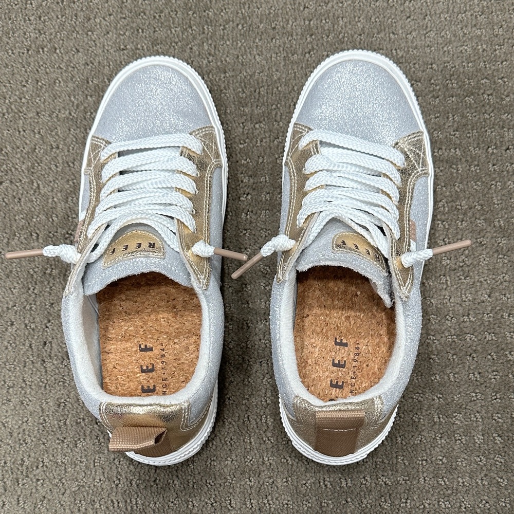 Reef Womens Silver Glitter Sneakers with Gold Accents. 9.5Med